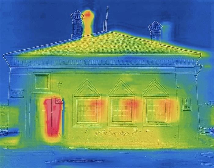 Как получить разрешение, а не штраф: утепление фасада квартиры в многоквартирном доме в Красноярске в 2025 году