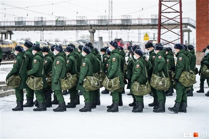 Плюсы службы по контракту: срочную службу можно заменить контрактом